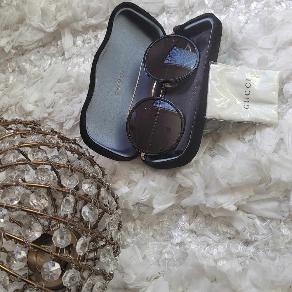 Gucci Round Sunglasses GG0061S Black/Gold - Picture 5 of 6